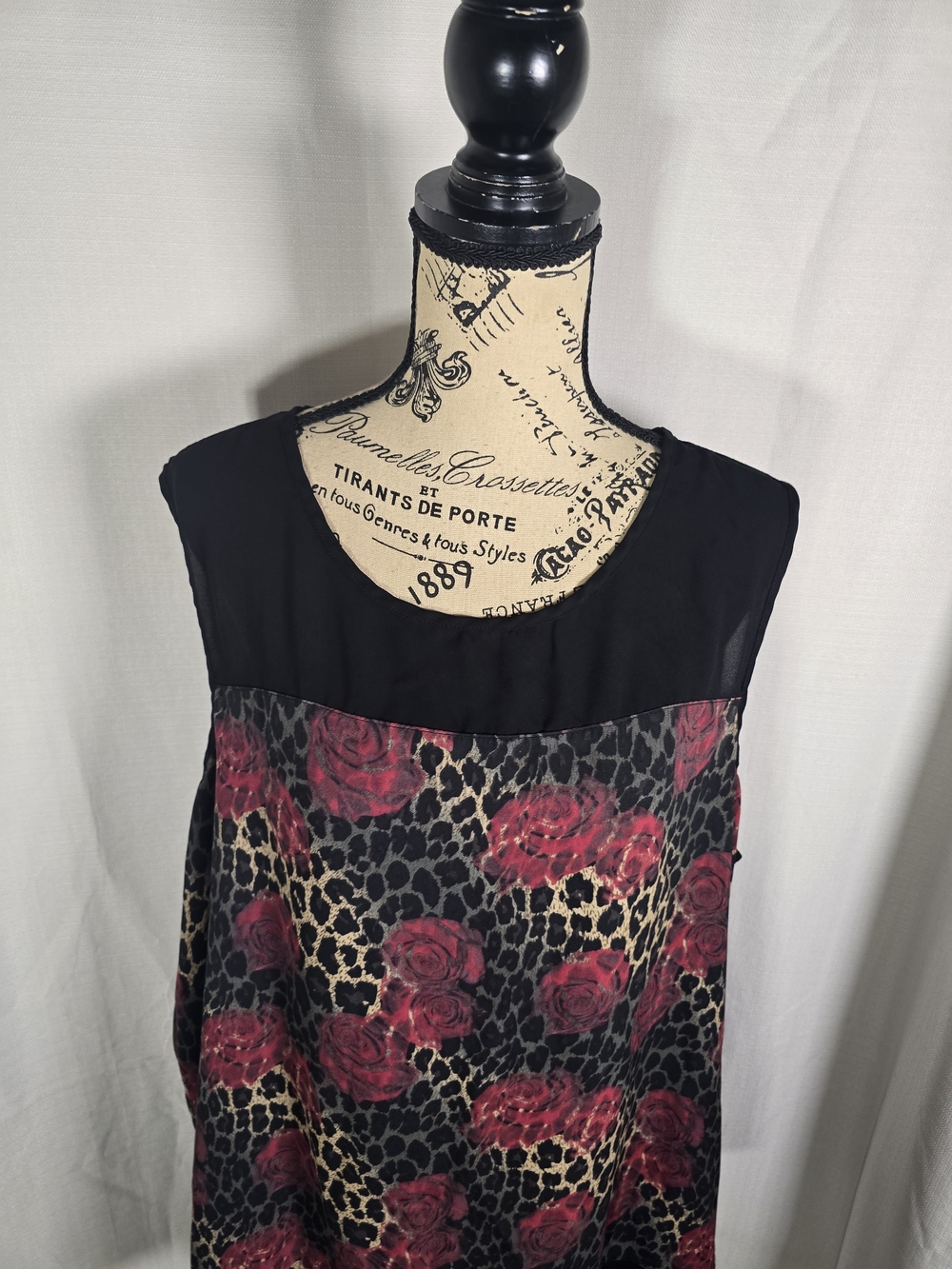 Signature Collection Blouse - Picture 2 of 7
